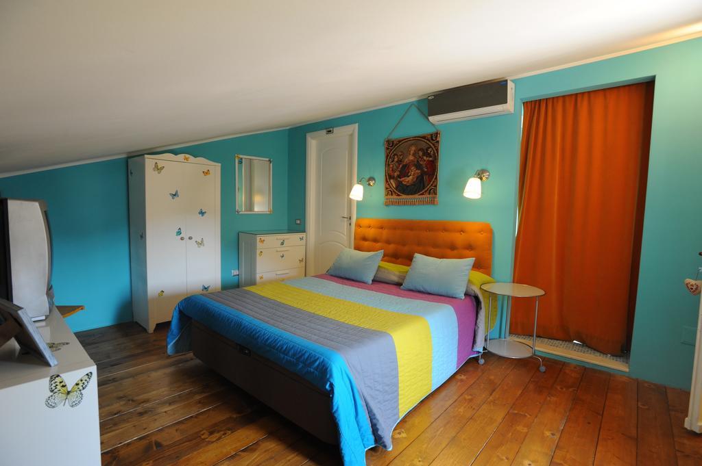 B&B Aurora Domus D'A-Mare Pesaro Eksteriør bilde