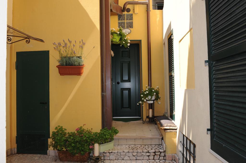 B&B Aurora Domus D'A-Mare Pesaro Eksteriør bilde